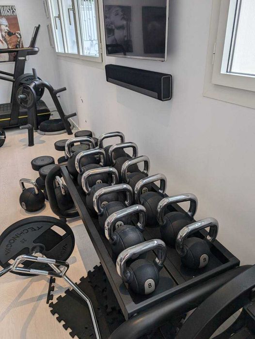 Гирі TechnoGym техножим (набір), оригінал в чудовому стані гиря