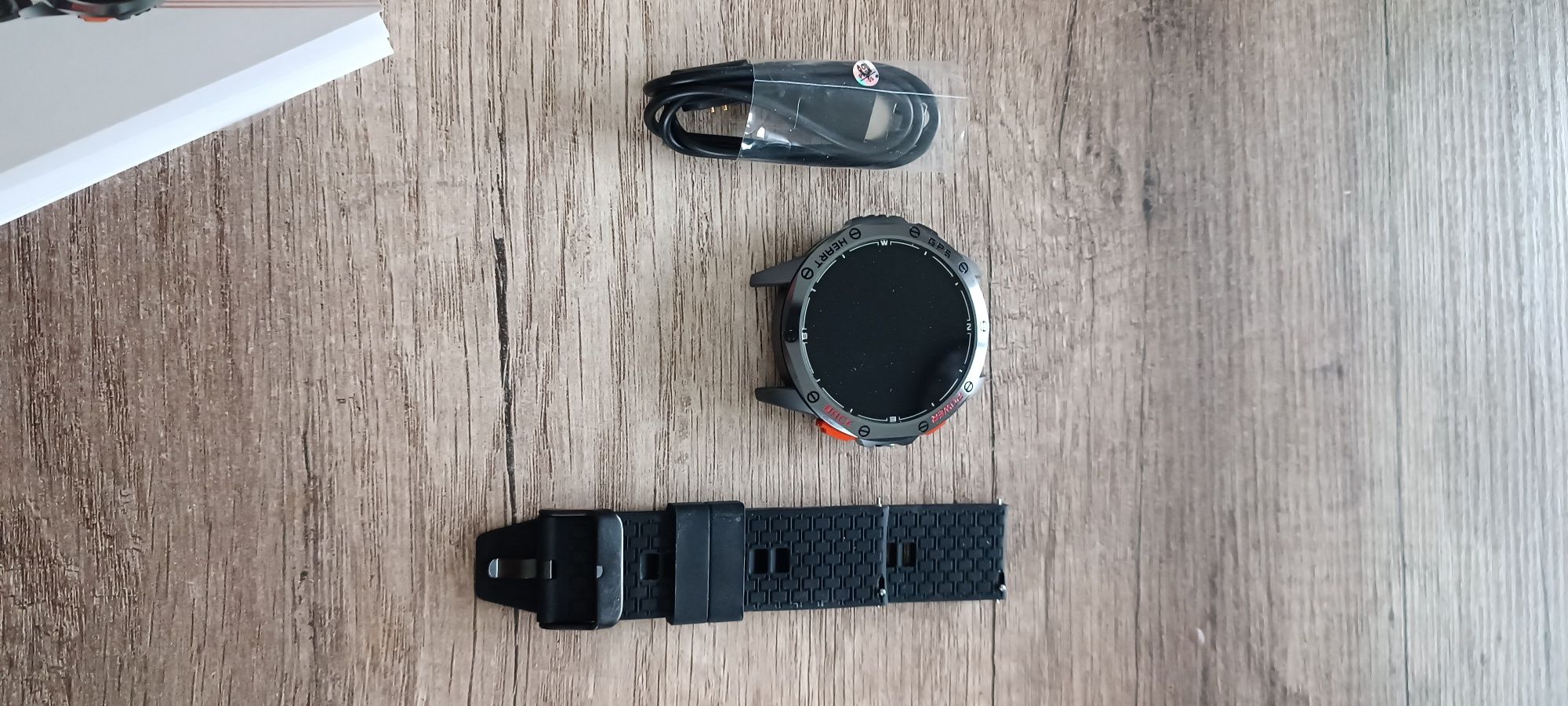 Smartwoch DM1 z GPS