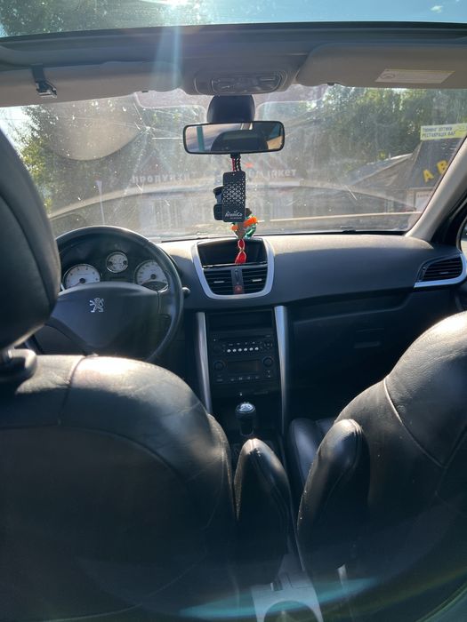 Продам Peugeot 207