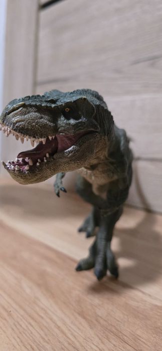 Dinozaur tyranozaur schleich papo
