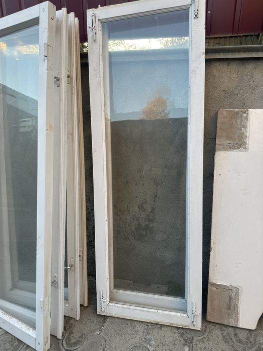 Вікна та підвіконники дубові, відлив в подарунок