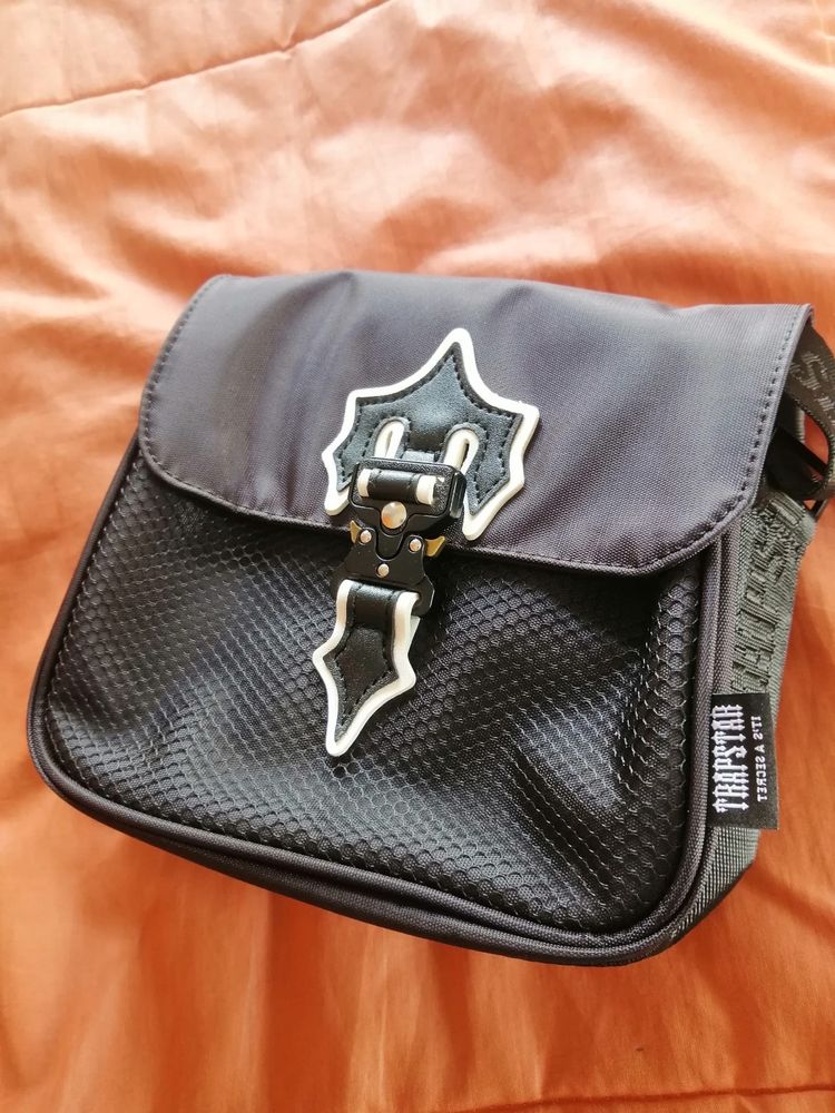 Bolsa Trapstar nova com etiqueta