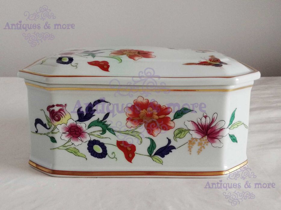 Caixa retangular de porcelana, Coleção Samatra, Vista Alegre.