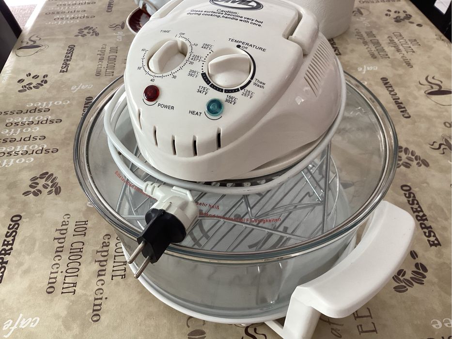 Forno elétrico com utensílios