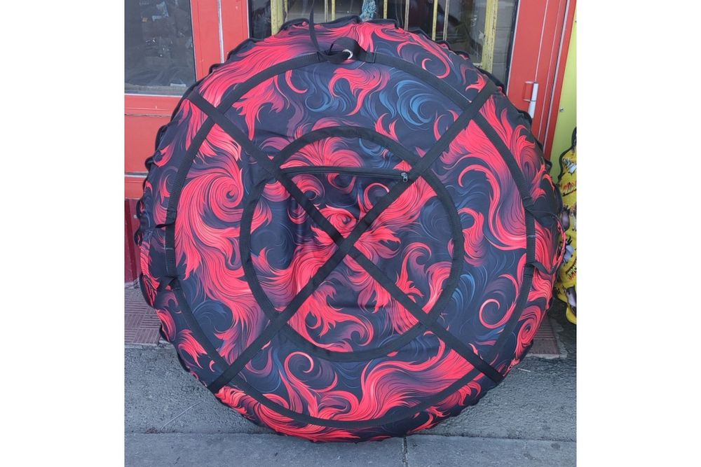 Тюбінг (надувні санки, ватрушка)