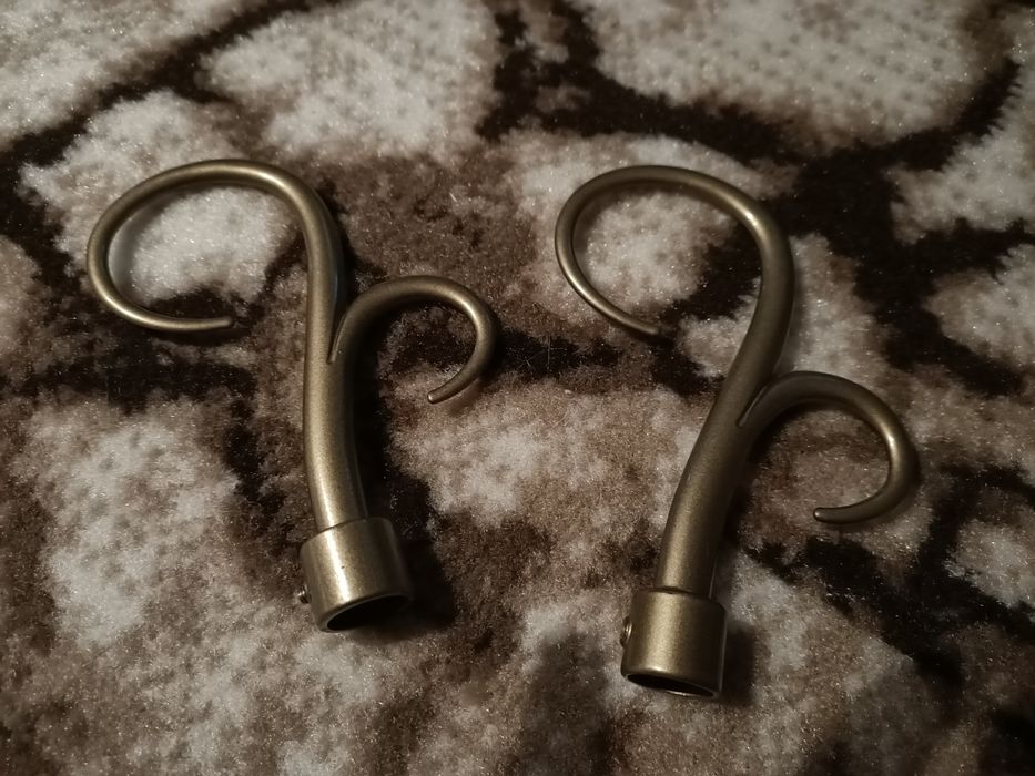 Zakończenie do karnisza