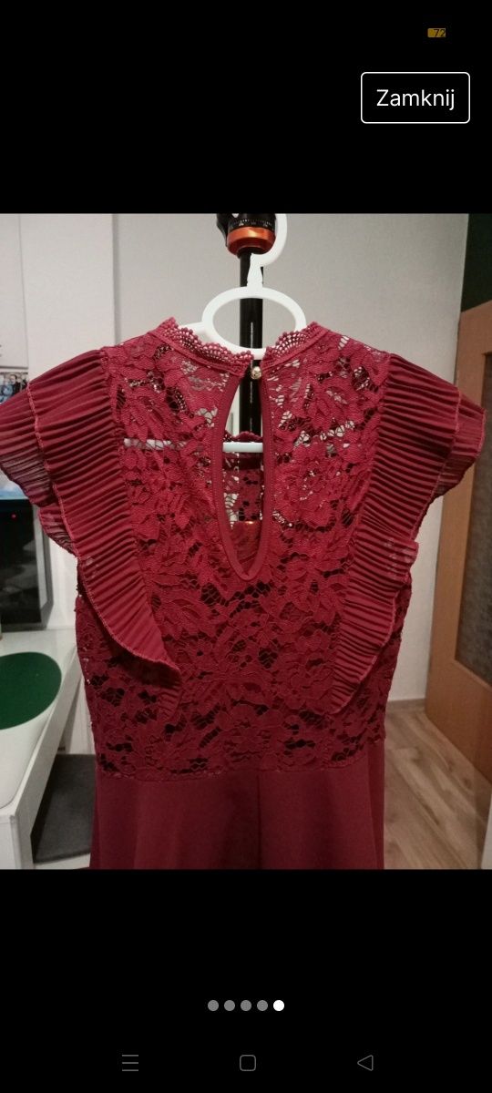 Czerwona elegancka sukienka