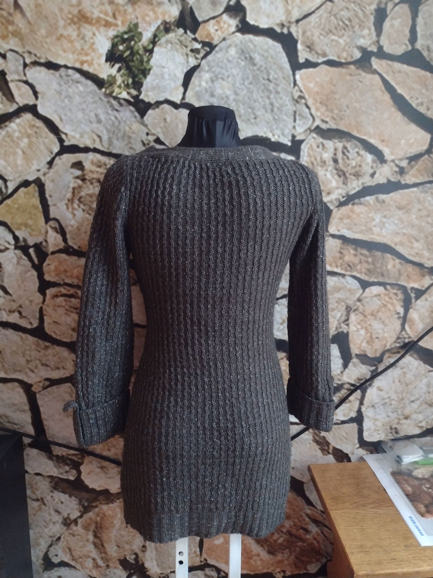 Sweter damski długi