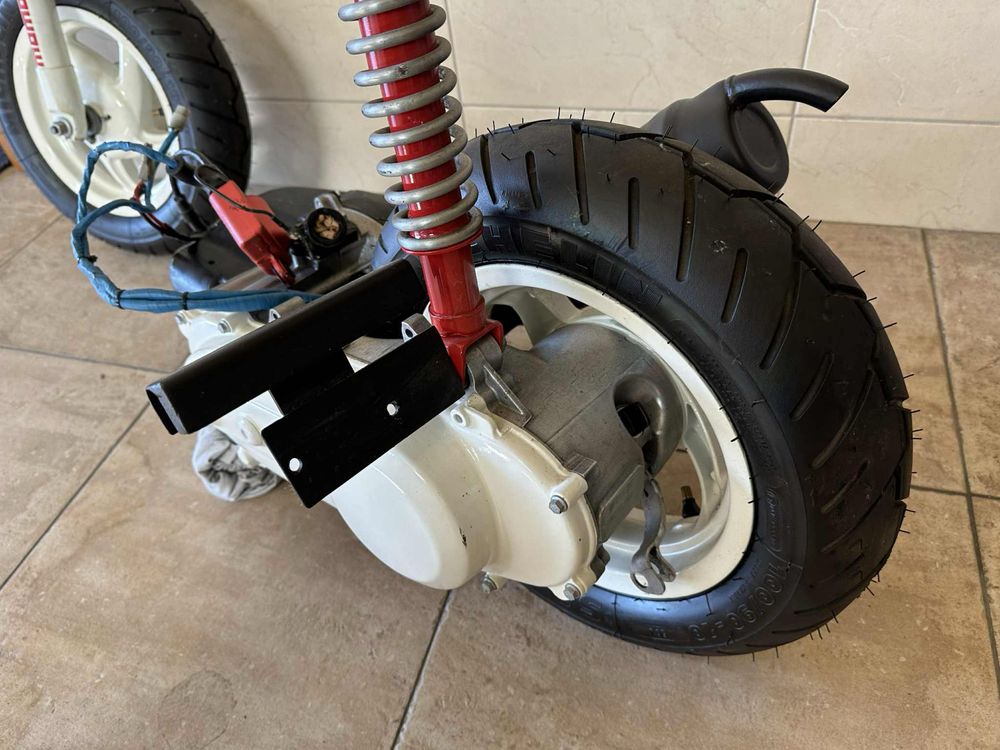 Skuter , skuterek, piasta koło piaggio