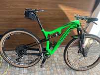 Bicicleta BTT suspensao total