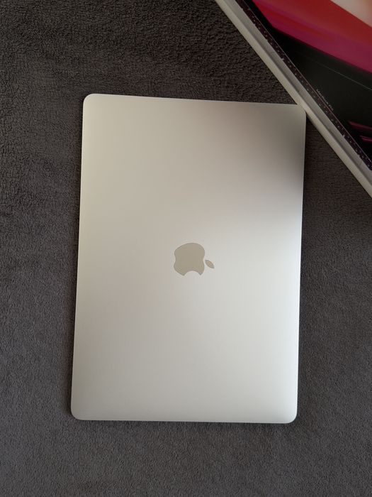Macbook Pro M1 2020 8GB RAM, 256GB SSD, kondycja baterii 95%