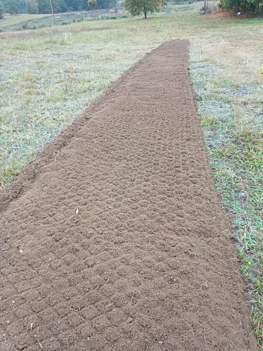 Usługi glebogryzarką separacyjną, przygotowanie terenu pod trawnik