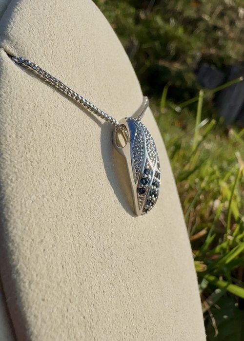 Золотой кулон с бриллиантами и сапфирами 585 пробы