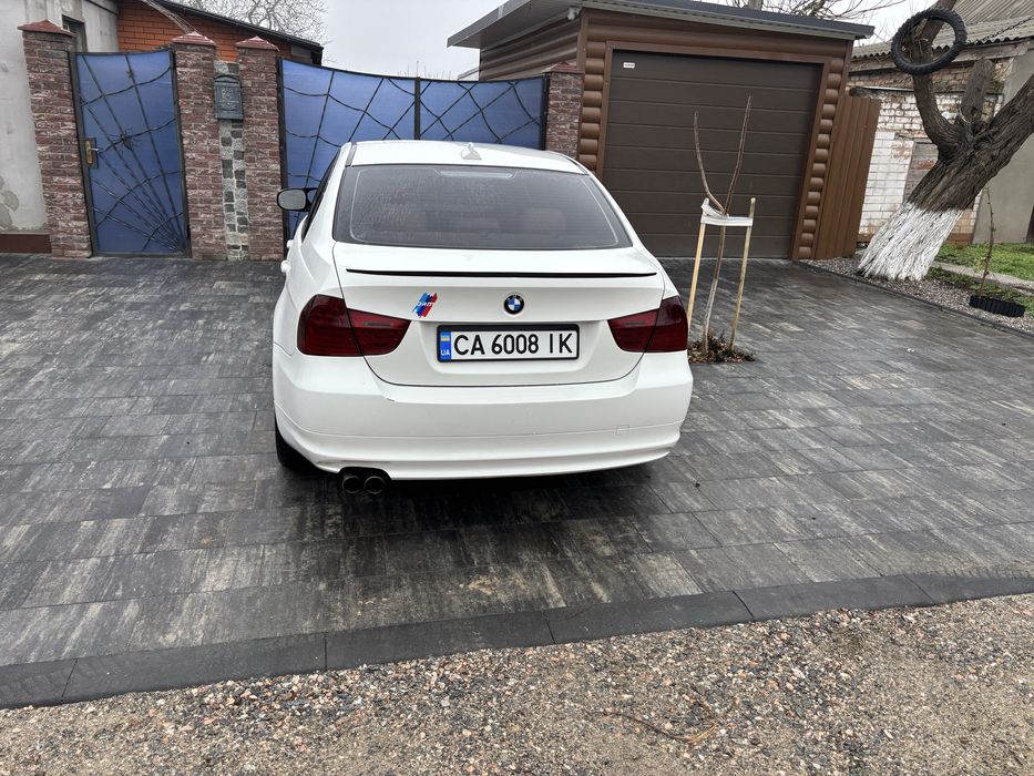 Продам авто Bmw e90