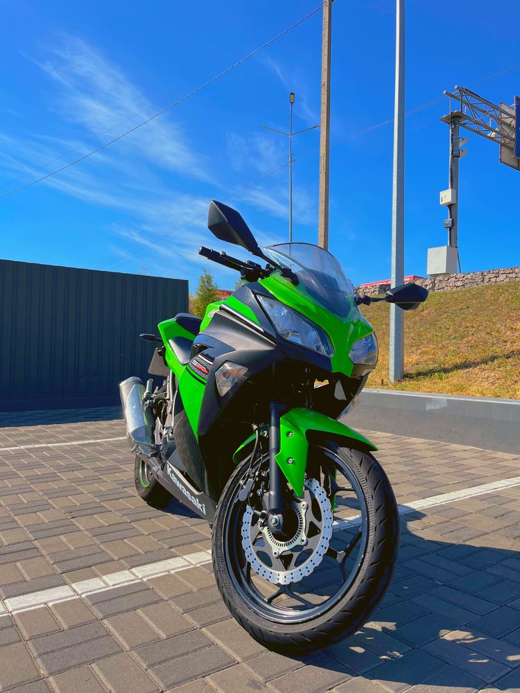 Kawasaki Ninja EX300 ABS