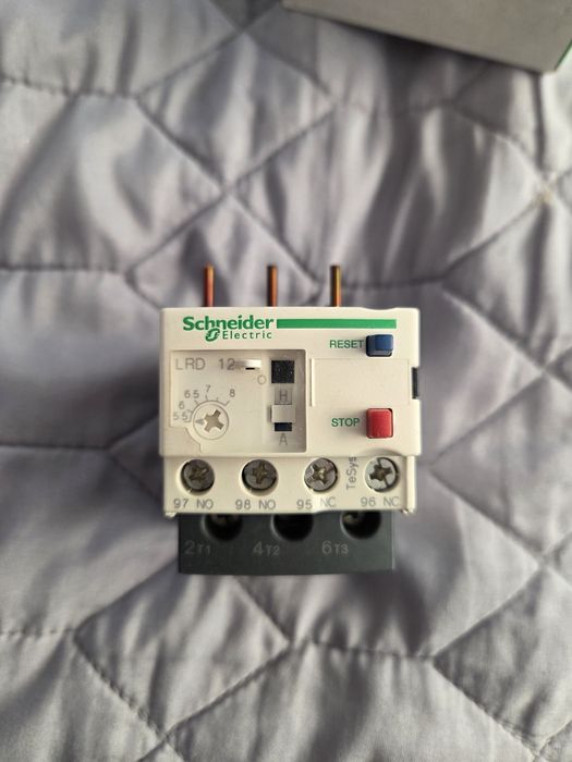 Przekaźnik przeciążeniowy 5,5-8A klasa 10A, LRD12 Schneider Electric
