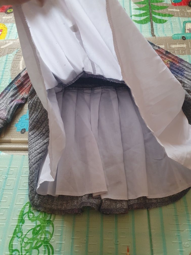 Сукня для дівчинки 104см