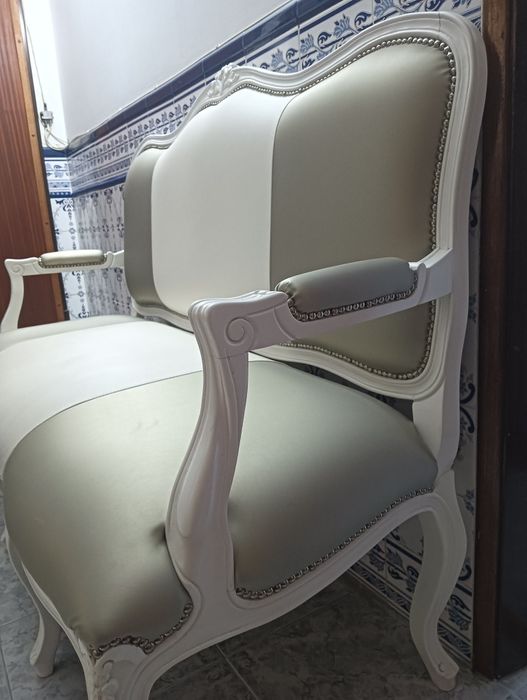 Banco Namoradeira em Pele