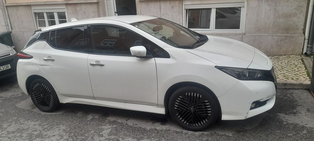 NISSAN Leaf para  TVDE