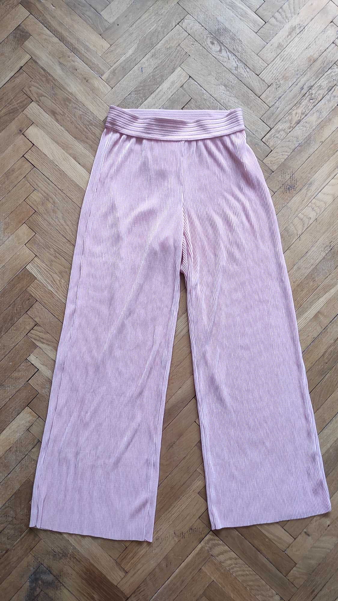 Luźne różowe spodnie vintage