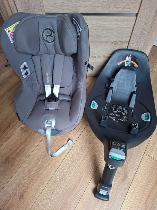 Fotelik samochodowy Cybex Sirona Z i-size + baza obrotowa