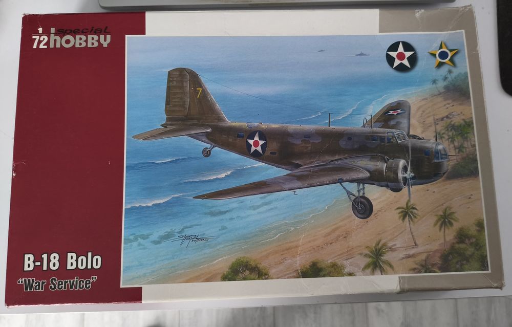 Збірна модель B-18 Bolo