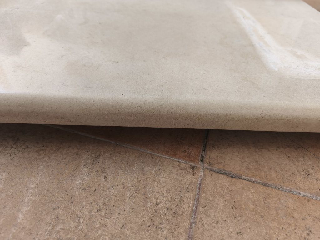 Pedra com lavatório