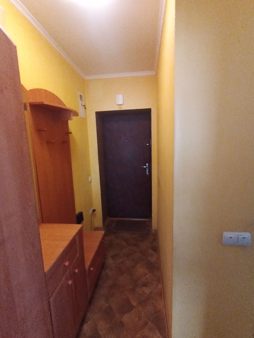 "2-кімнатна квартира в р-ні ЗОШ 12