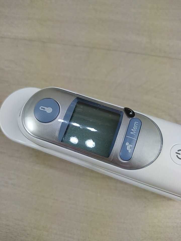 Braun ThermoScan 7 IRT6520 Termometr elektroniczny OPIS