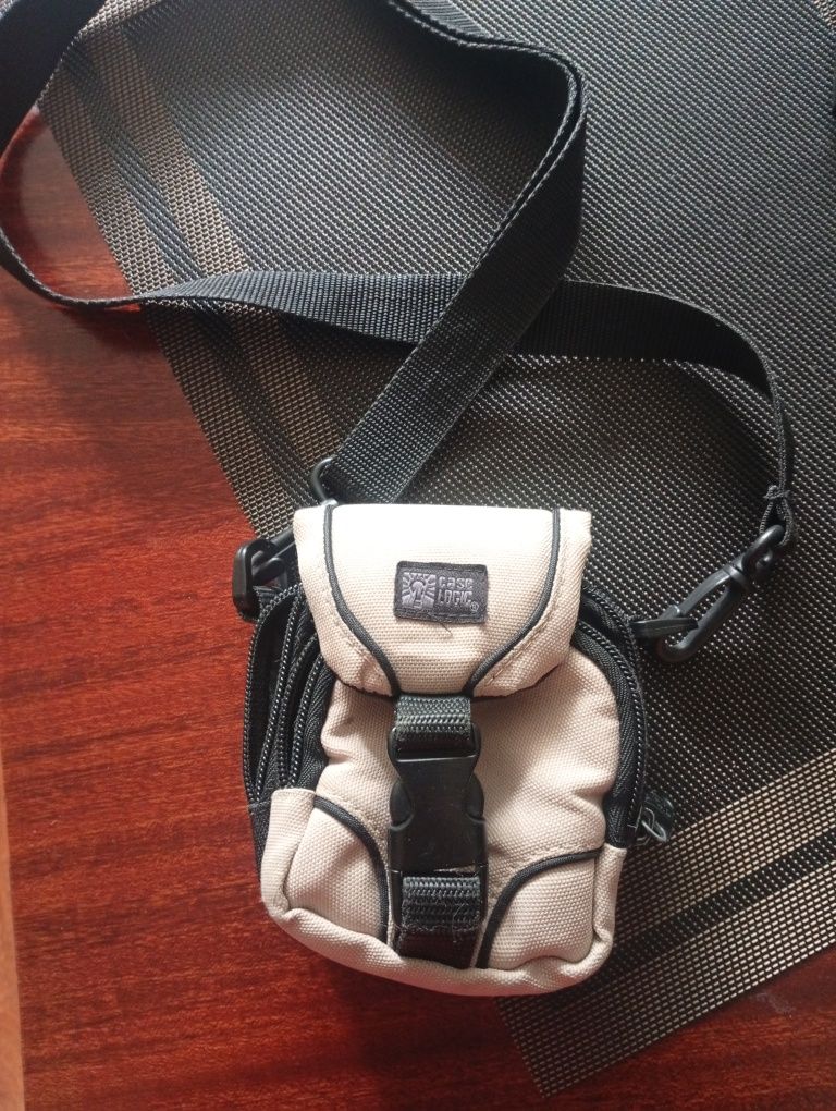 Etui na aparat fotograficzny Case logic