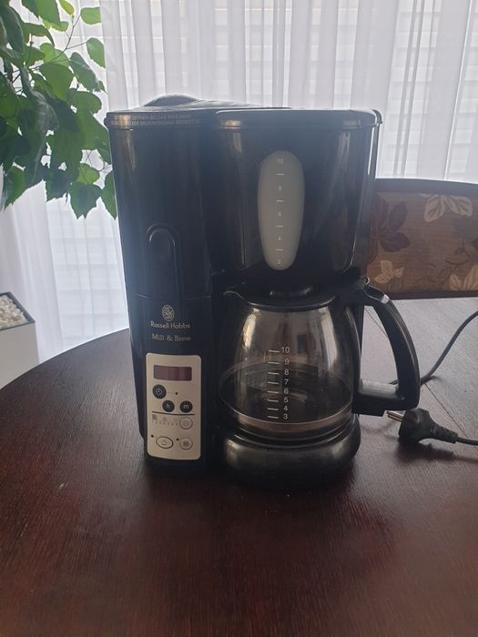 Кофеварка Russell Hobbs