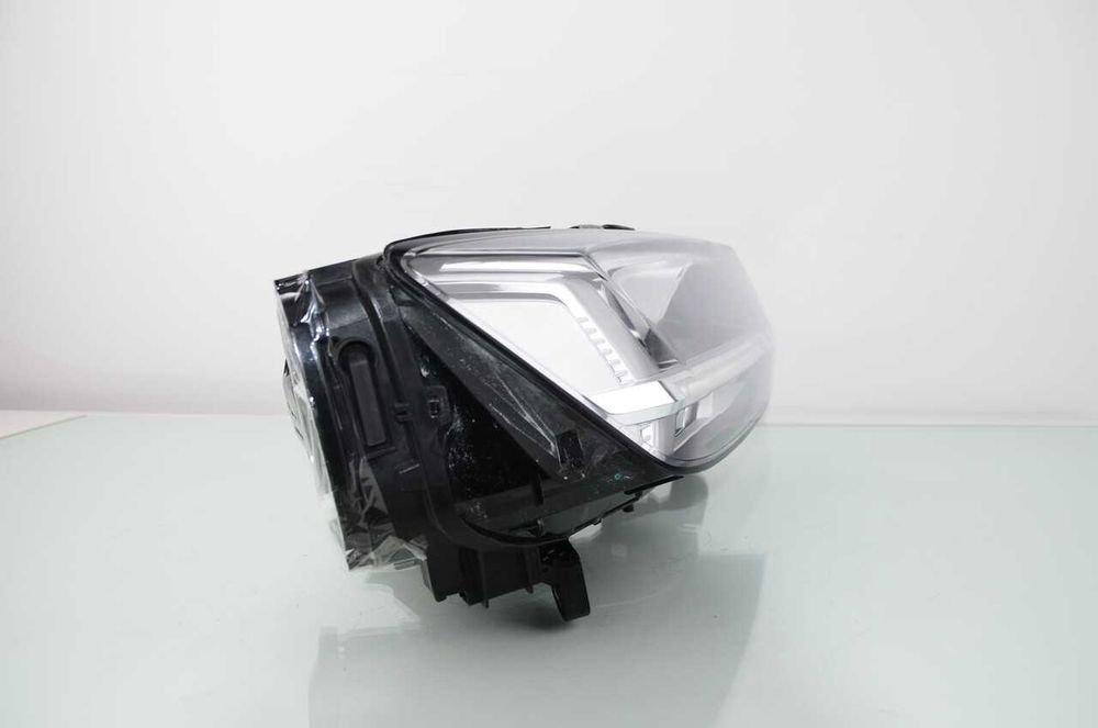 AUDI Q2 FULL LED prawa lampa przednia