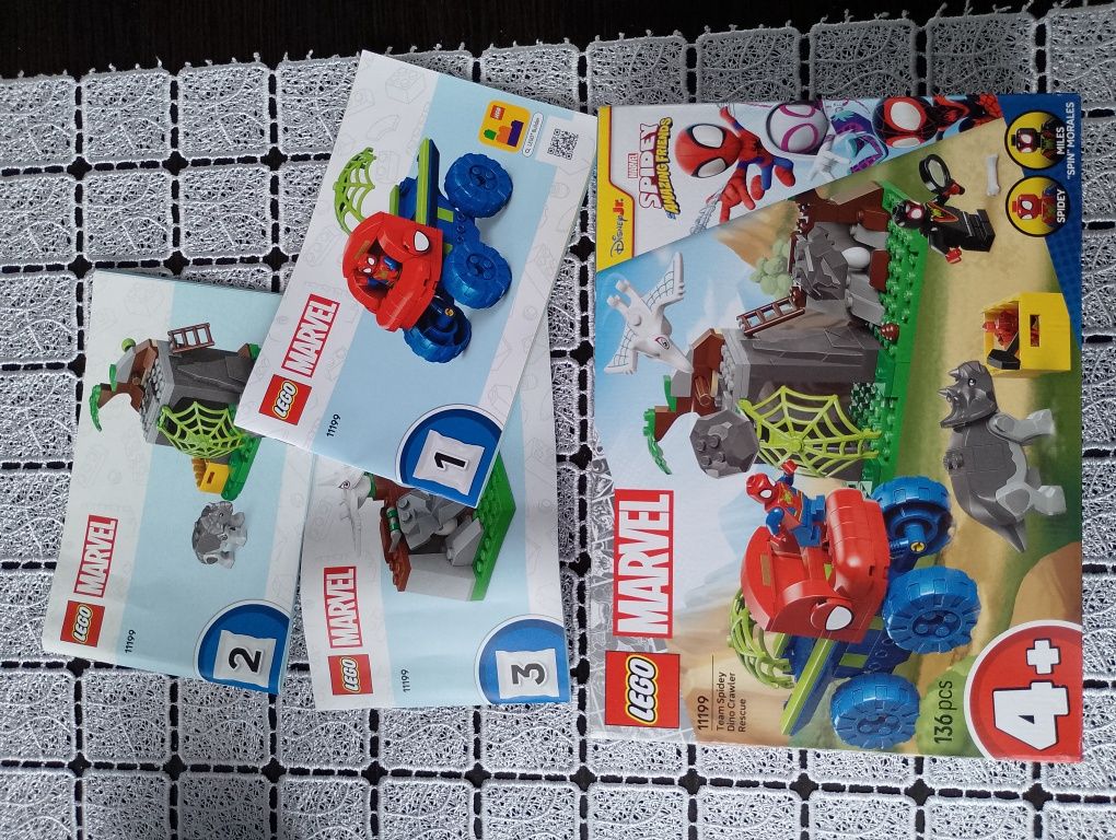 LEGO Spidey 11199 Misja ratunkowa zespołu Spidey’ego w dinoterenówce