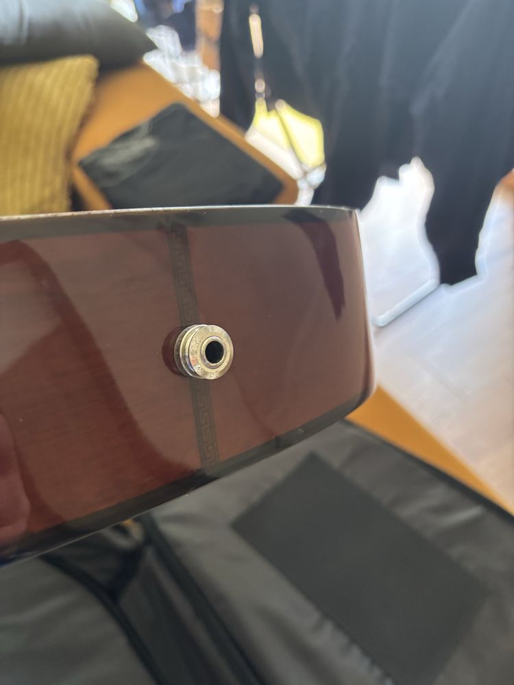 Gitara klasyczna 3/4 z przetwornikiem plus pokrowiec plus gratis