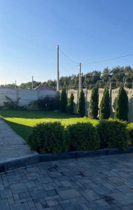 Будинок з ремонтом та меблями_Макарів