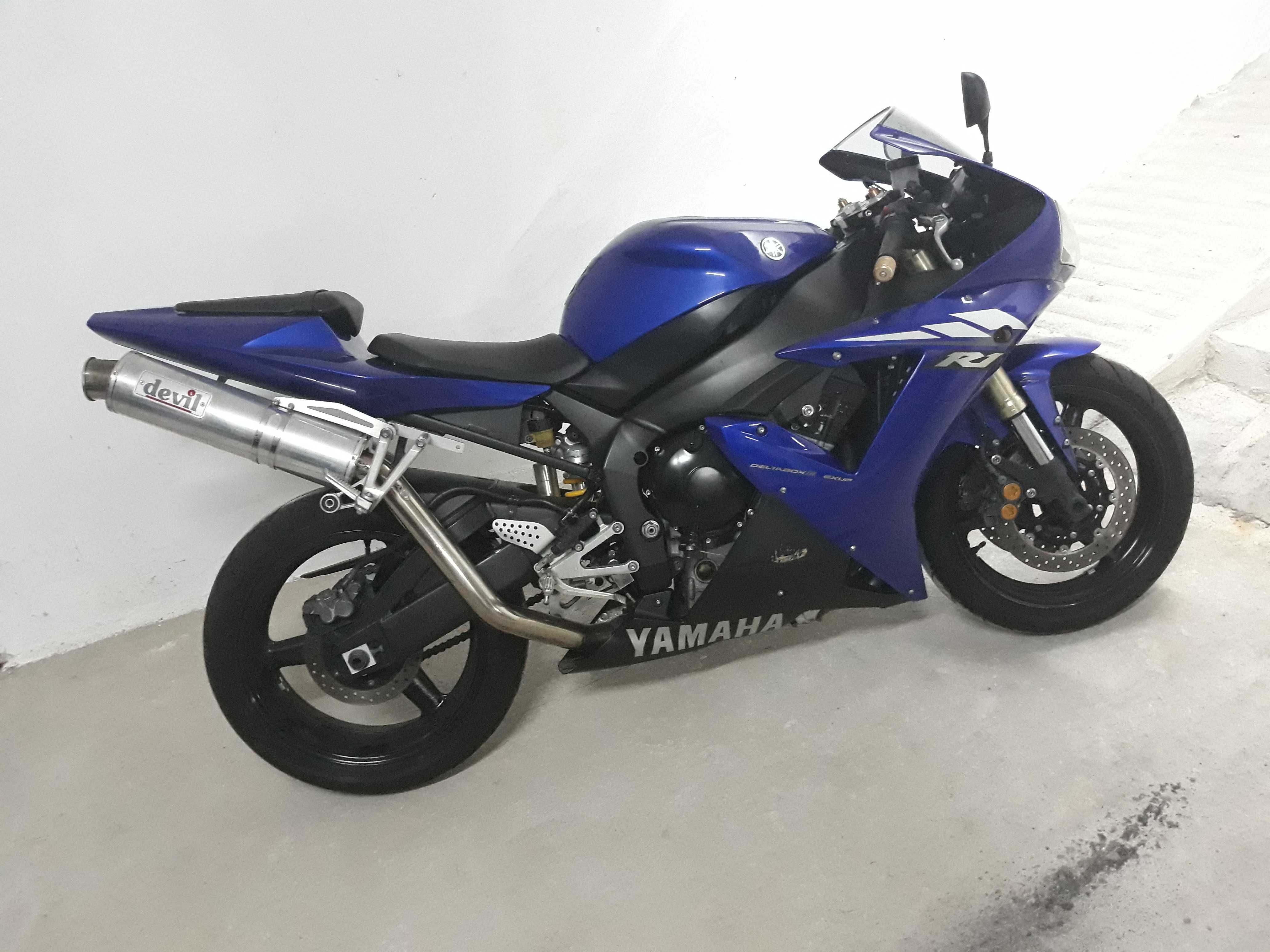 Yamaha R1 2003 para peças