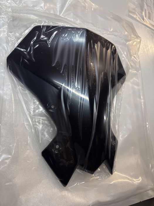 Szyba  Owiewka Osłona Kawasaki duża oryginał   Z650 20+   Nowa!!  F3