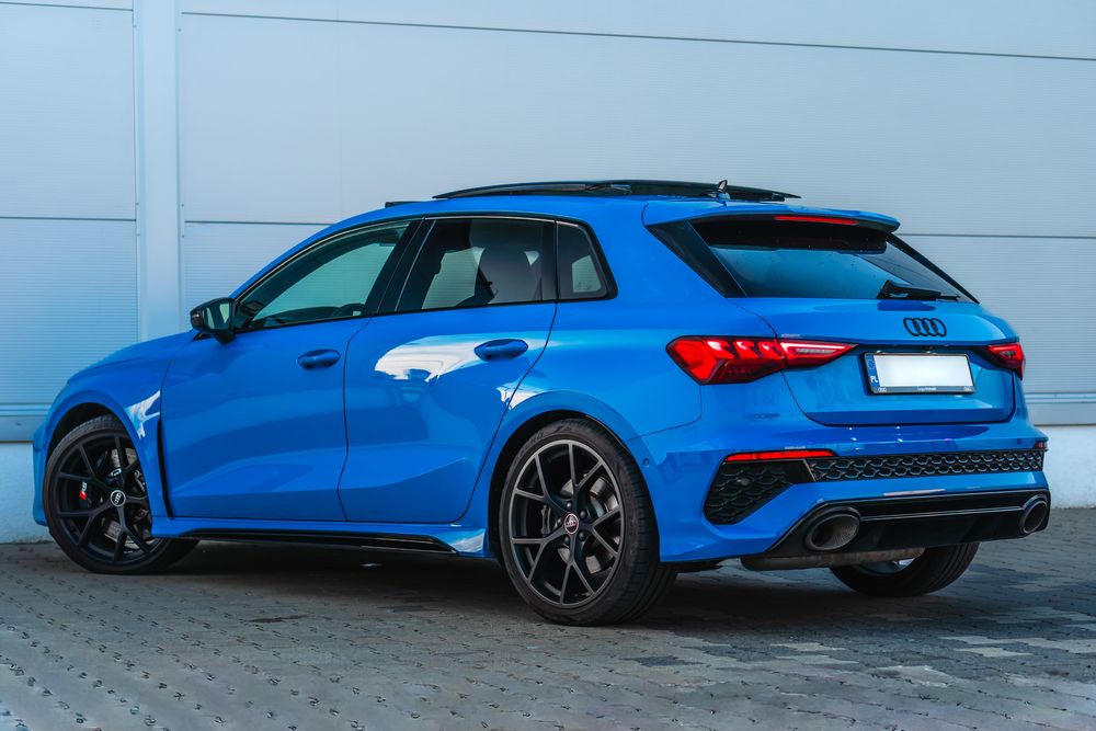 Wynajem Audi RS3 3.8sek 0-100 Wypożyczalnia aut sportowych i premium