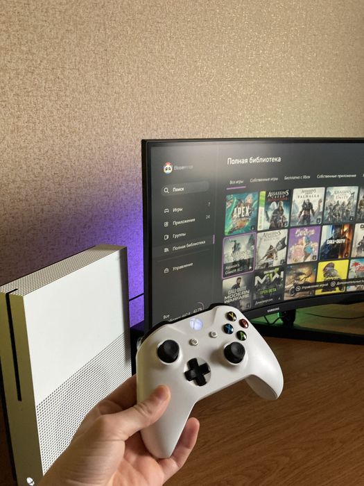 Приставка Xbox One S 1TB + Много игр