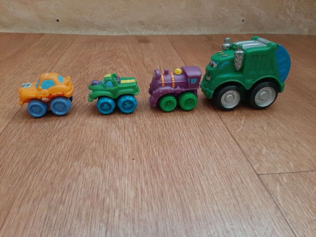 Продам машинки резиновые,каталочки Tonka.