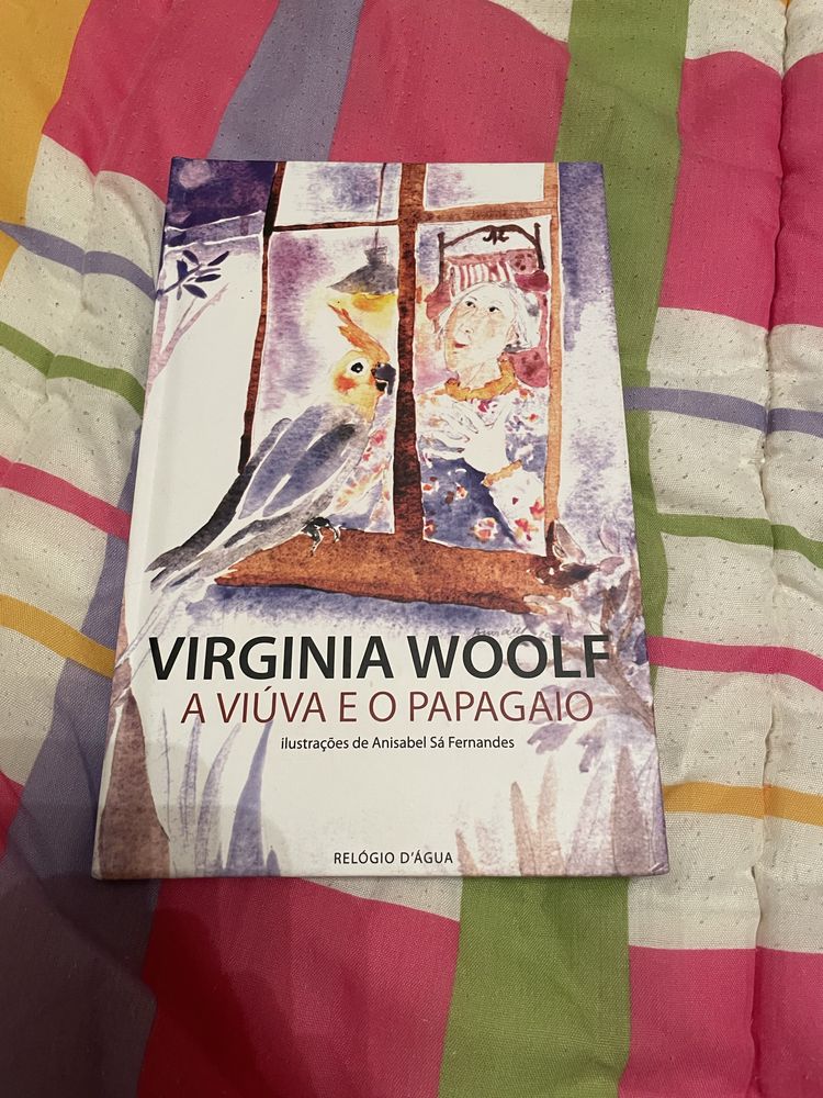 A Viúva e o Papagaio