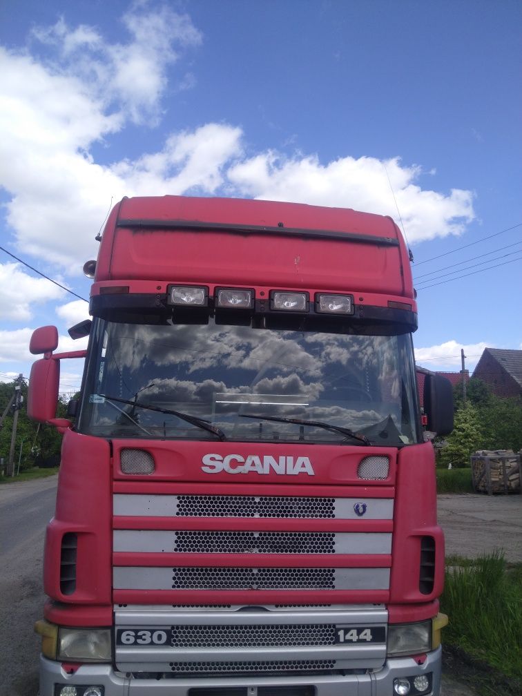 Ciągnik siodłowy Scania  420 hpi w całości lub na części