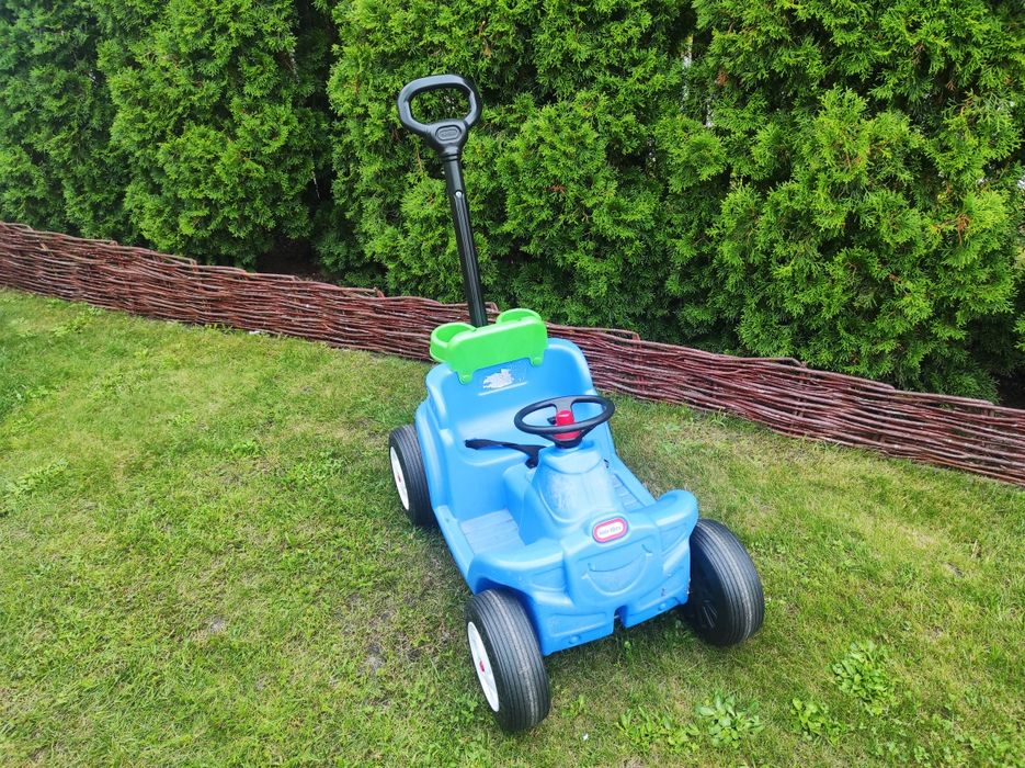 Samochodzik  little tikes