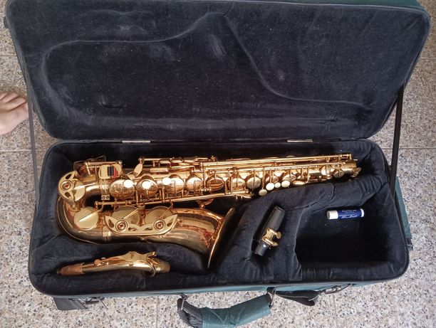 Saxofone Alto para venda