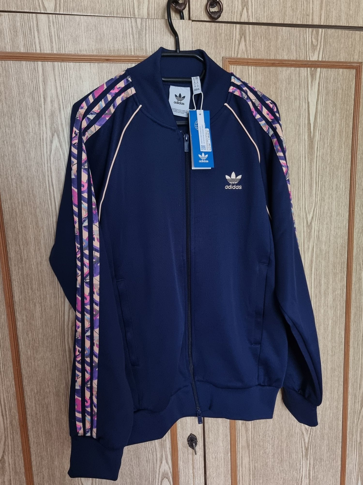 Кофта adidas. Нова. Розмір M.