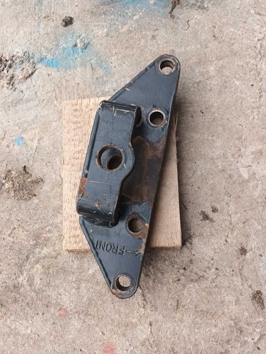 wspornik zaczepu dolnego