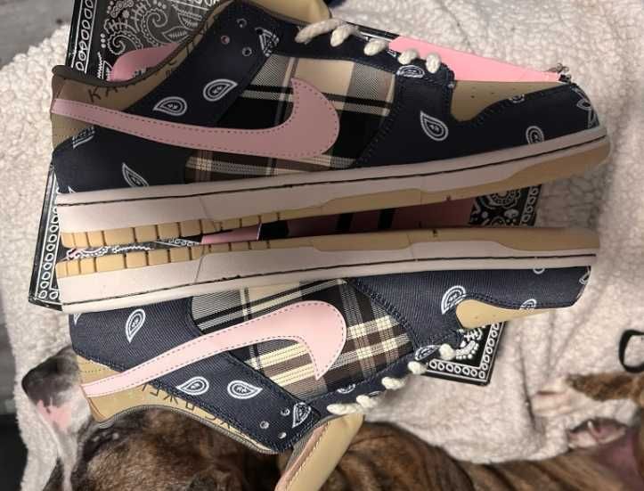 Buty-Trampk-Nike SB Dunk Low Travis Scott R.37