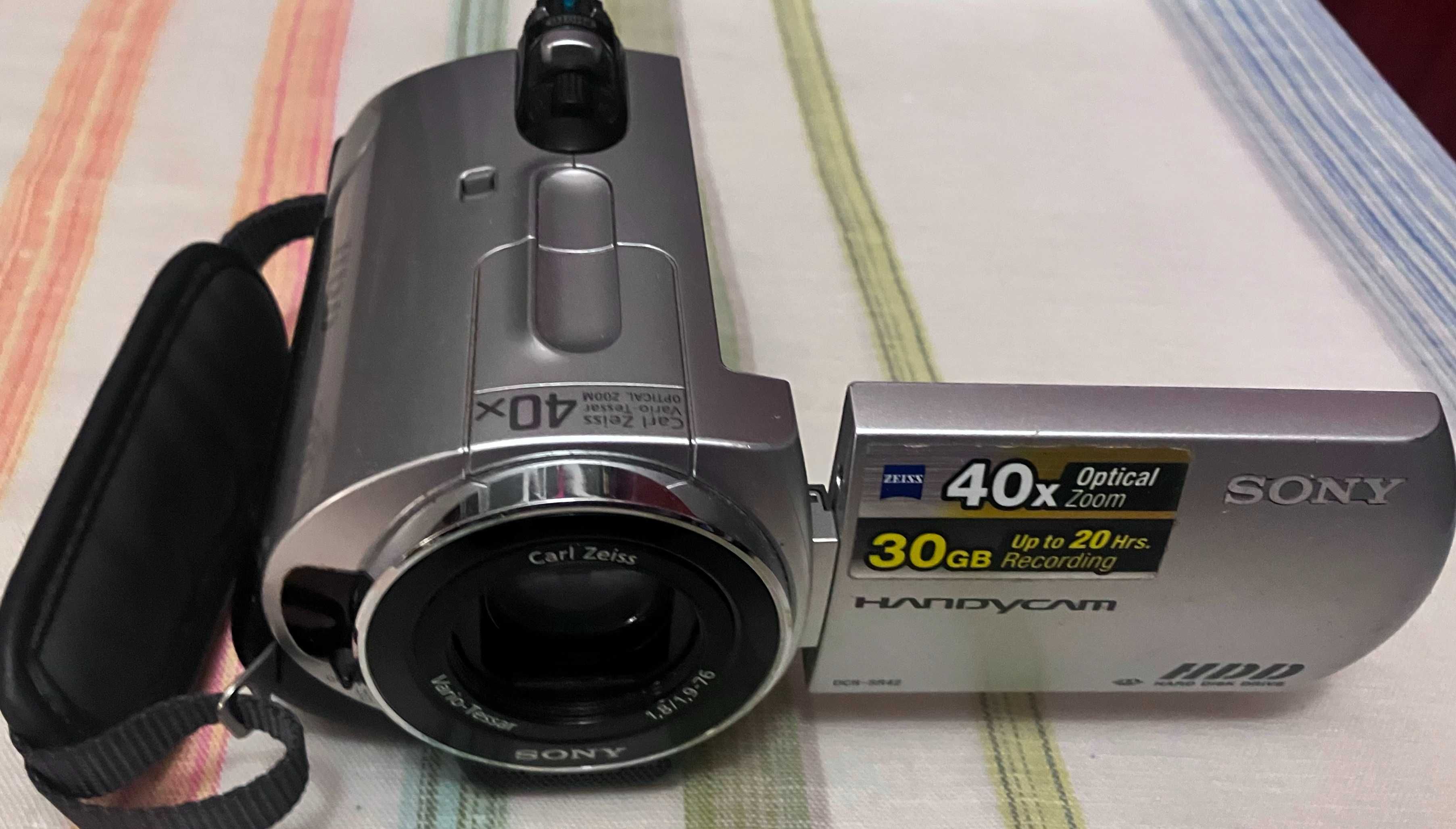 Камера SONY DCR-SR42