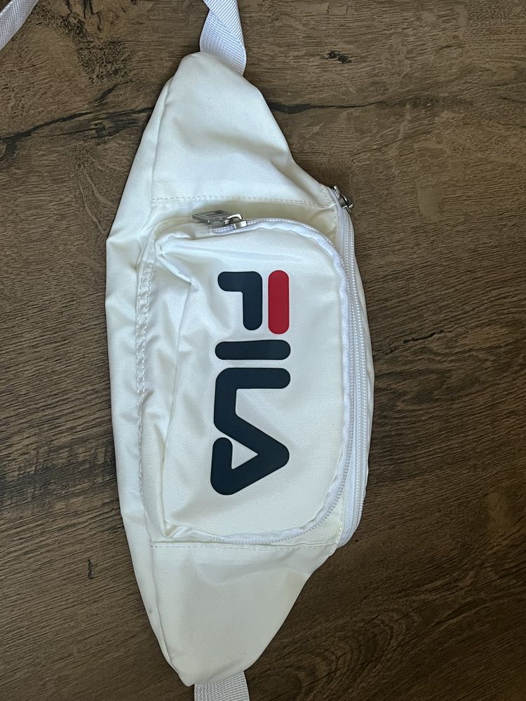 Fila сумка на пояс