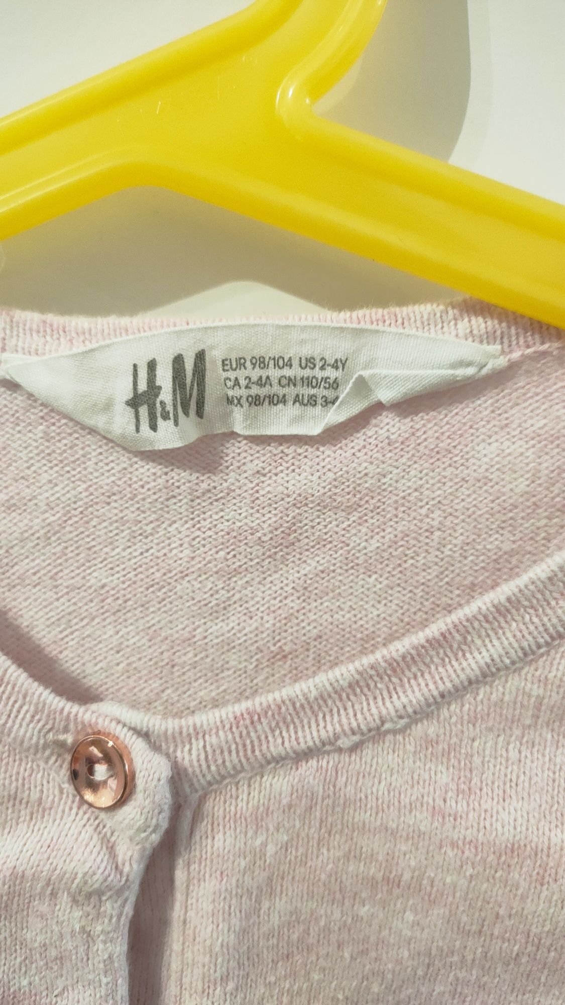 H&M sweterek guziki różowy 98/104